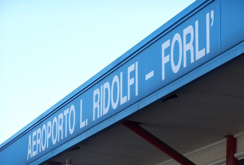 Valbonesi: “Agli aeroporti di Forlì e Rimini serve approccio coordinato, nel quadro strategico regionale”